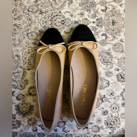 CHANEL ballerina flats cap toe - Picture 1 of 7